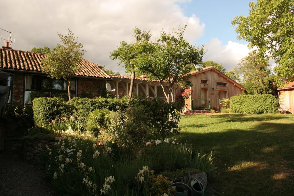 Sansac-de-Marmiesse La Belle Epoque Bed & Breakfast エクステリア 写真